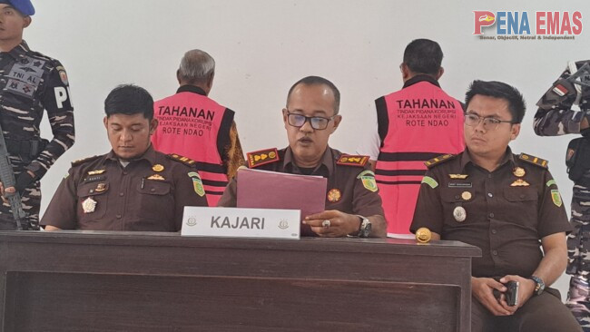 Tersangka Korupsi Proyek UPI, Kadis Perikanan Rote Ndao dan Kontraktor AM Resmi di Tahan. 1 IMG 20250827 WA0008